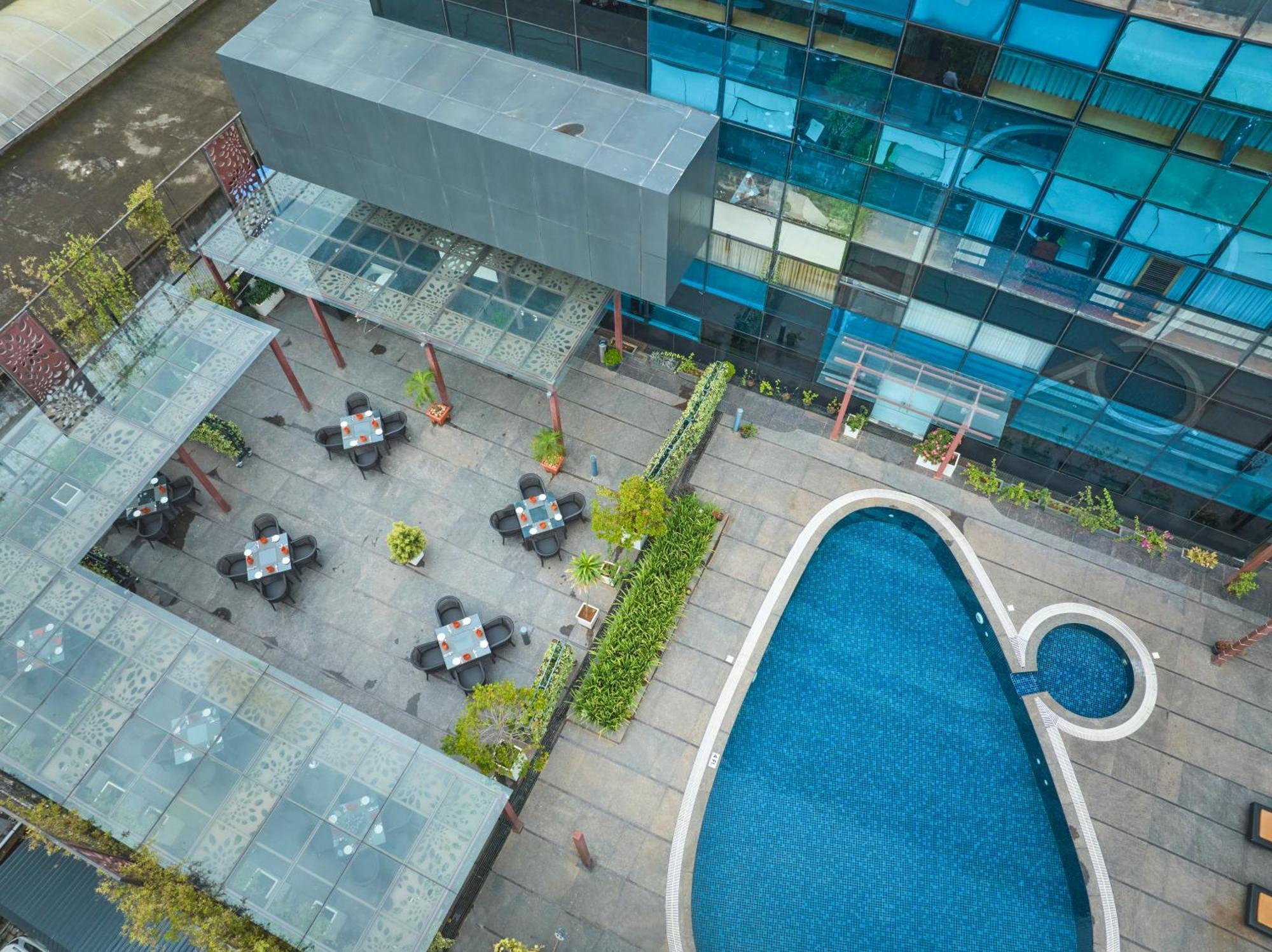 The Raviz Calicut Hotel Exterior photo