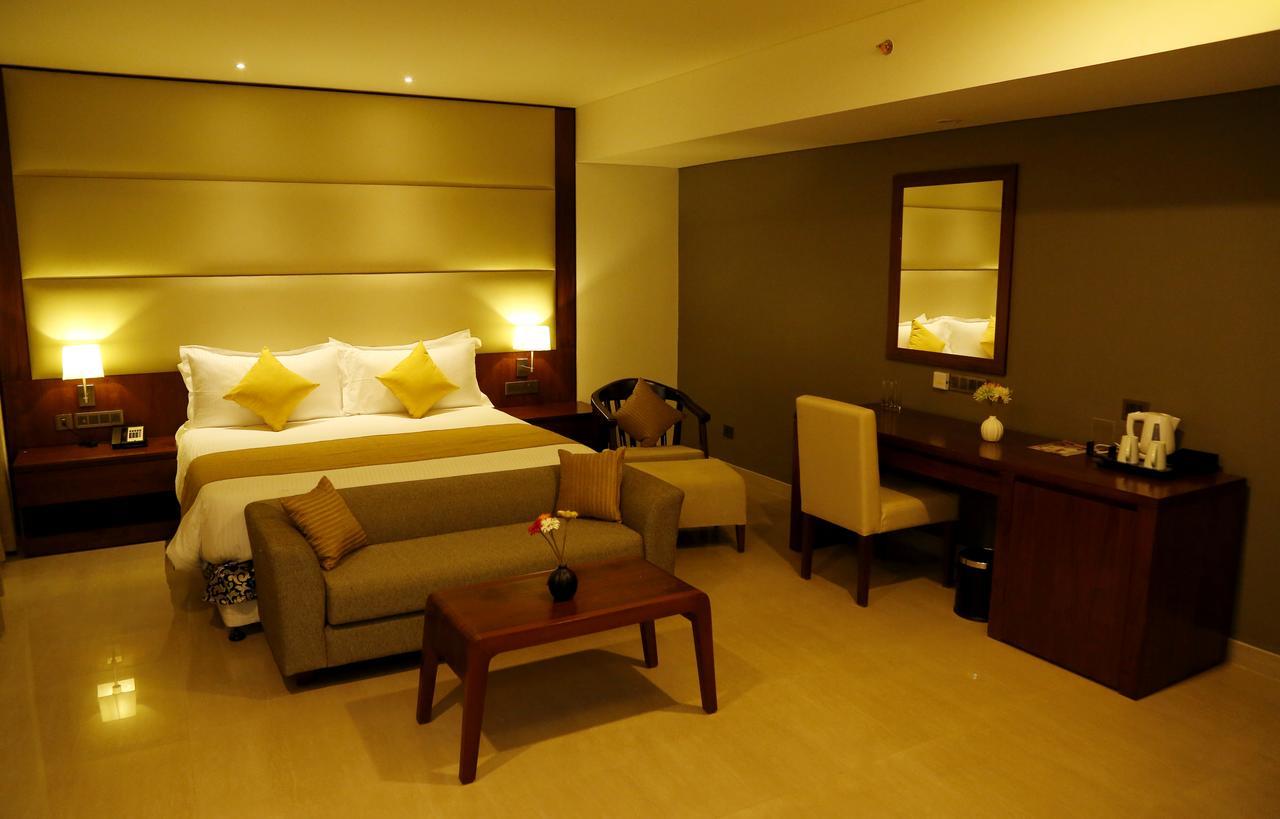 The Raviz Calicut Hotel Exterior photo